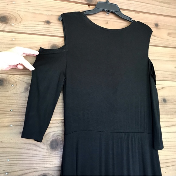 Kate & Mallory Black Cold Shoulder Maxi Dress Size Large - Picture 10 of 16